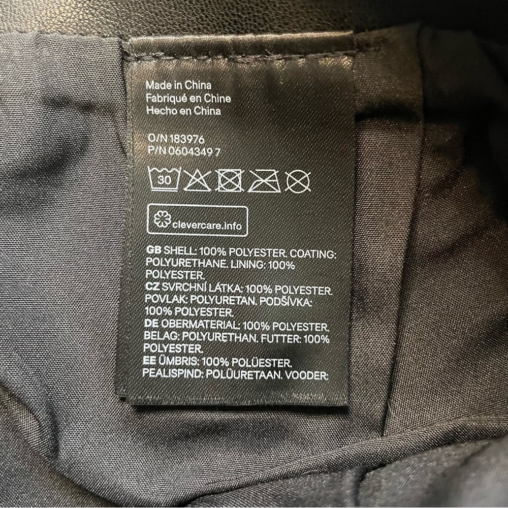 H&M Vegan Faux Leather Mini Skirt Size 2 Black - Picture 7 of 9